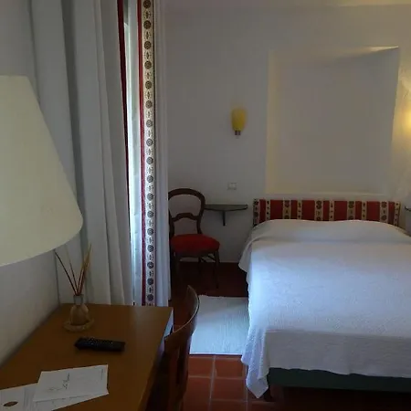 Szálloda La Figuiere Saint-Tropez